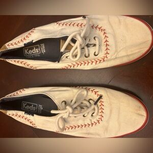 Keds Women's Champion Pennant Baseball Fashion Sneaker - Size 7.5